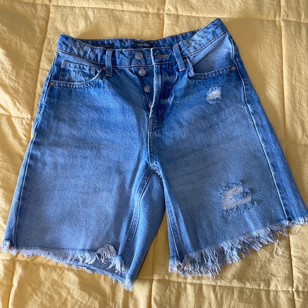 BRAND NEW, NEVER WORN. Wild Fable Denim Cutoff Shorts. Size 0 (runs big)